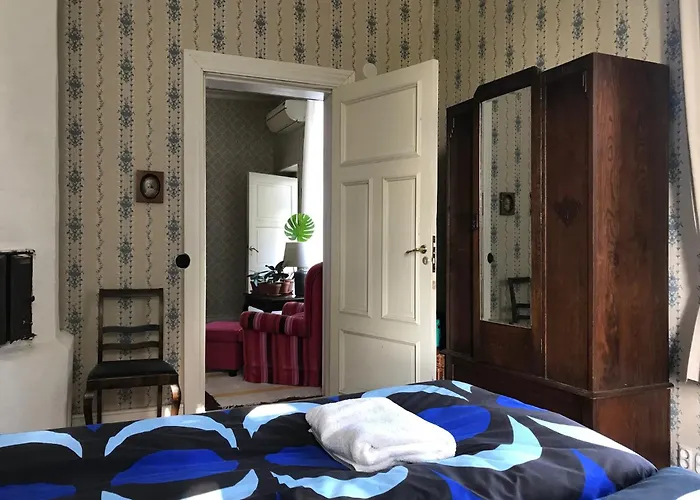 Little Red School House ホームステイ